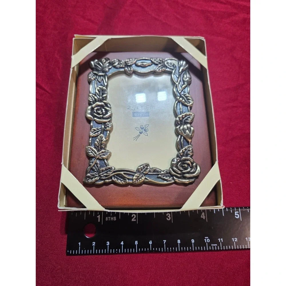 The Weston Gallery Rose Trellis Floral Metal Picture Frame 2.5x3.5 NIB Vintage